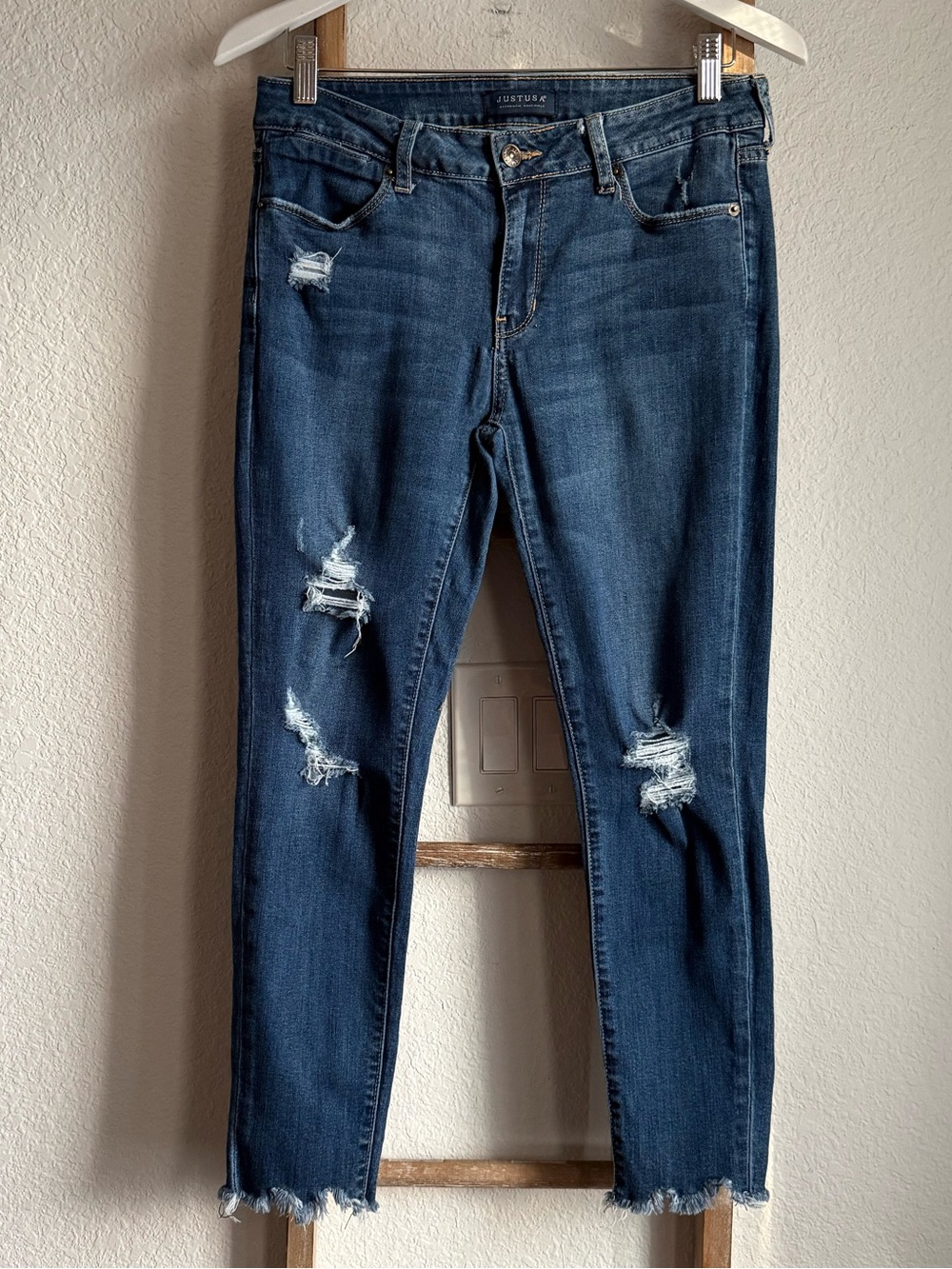 Just USA Mid Rise Distressed Raw Hem Skinny Jeans sz: 27